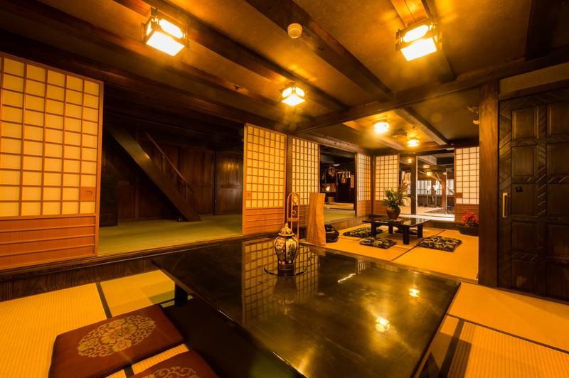 【至福の温泉旅】日本の人気温泉旅館10選！絶景と美食を堪能