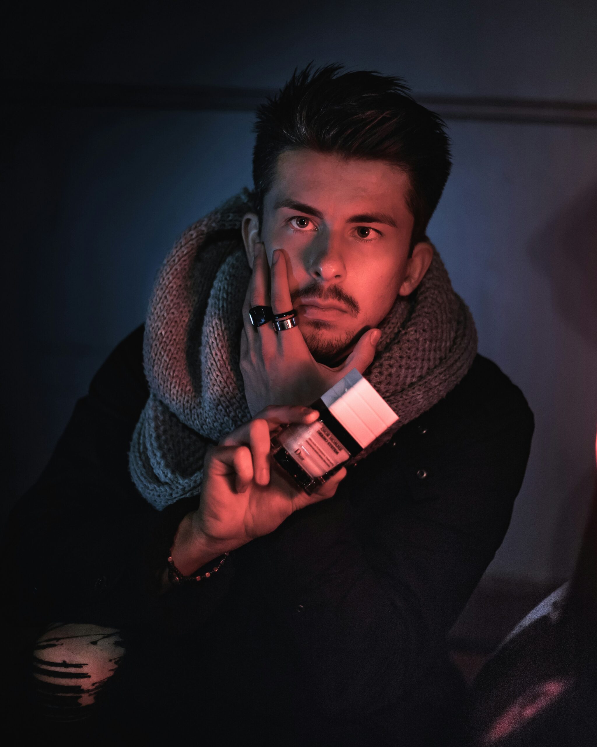 冬の乾燥肌はもう古い！セラミド化粧品で潤い肌を手に入れる方法【徹底解説】