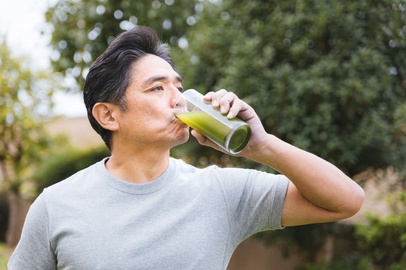 【2025年最新版】夏を乗り切る！ひんやり美味しいおすすめドリンク10選と選び方