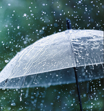 【梅雨対策】15分こまめに歩く人必見！濡れない・蒸れない快適な徒歩移動術